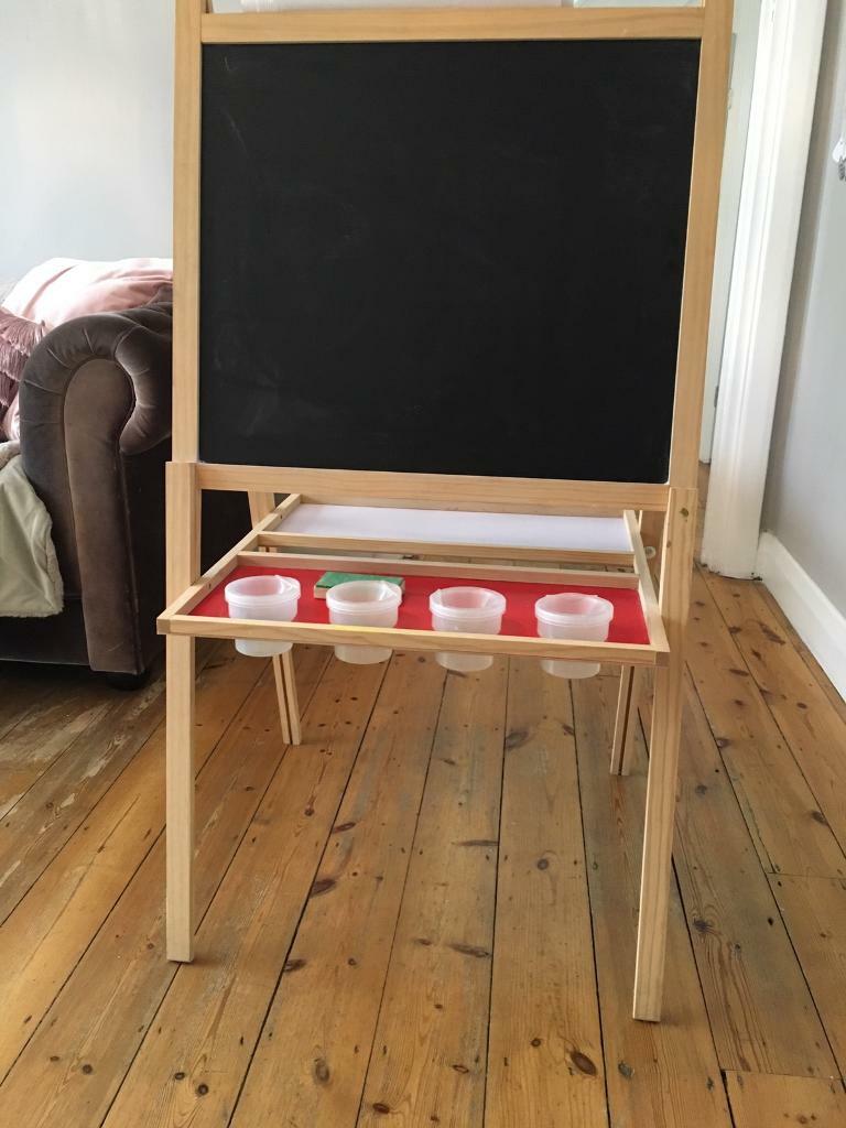 Children’s easel 2 sided ELC easel in good condition in Reading, Berkshire Gumtree
