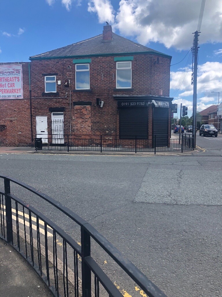 Spacious shop to rent Silksworth Sunderland in Sunderland, Tyne and