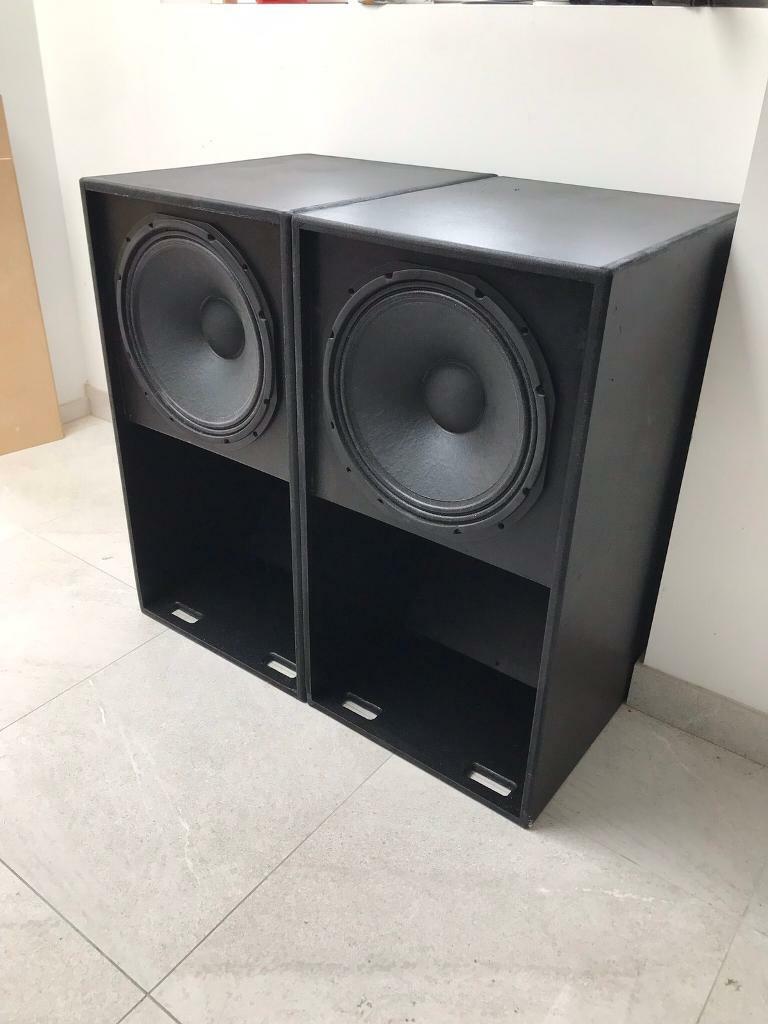 15” Scoop subwoofer bass bin speaker box in Brighton, East Sussex