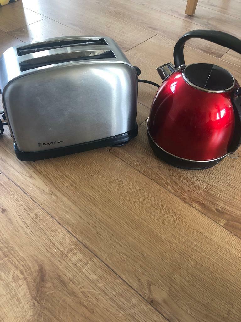 Russell Hobbs stainless steel toaster and red kettle set (used) in