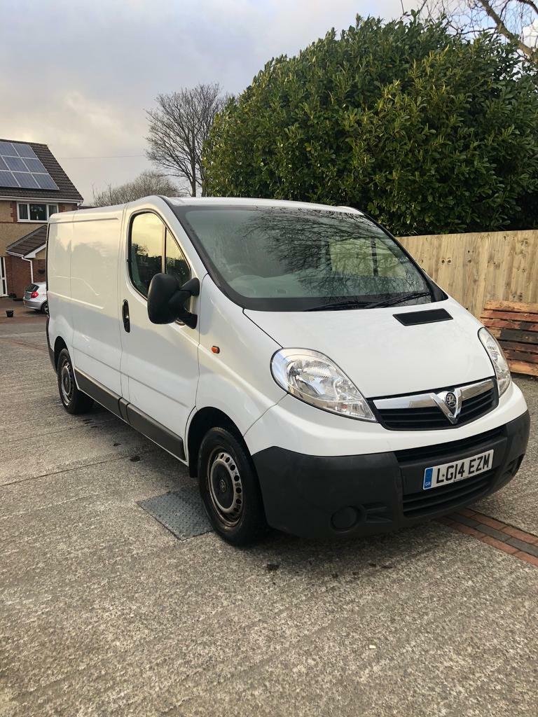 2014 Vauxhall vivaro (spares or repairs) in Fforestfach, Swansea