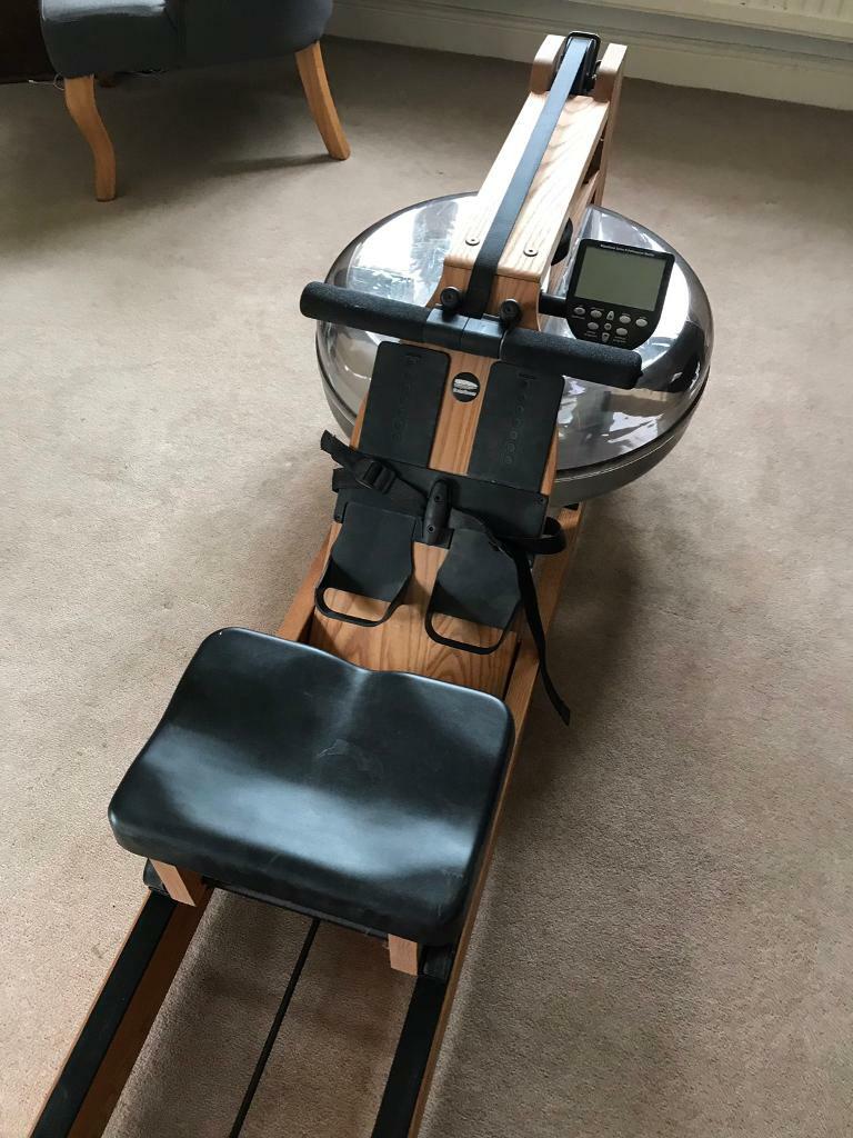 WaterRower Water Rower Series 4 Wood with battery performance monitor