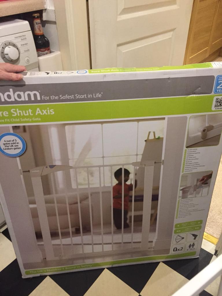 Lindam Baby Safety Gate in Perth, Perth and Kinross Gumtree