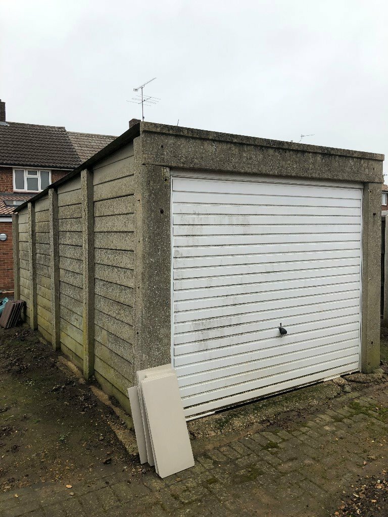 Concrete Sectional Garage (18ft x 9ft) FREE in Hatfield