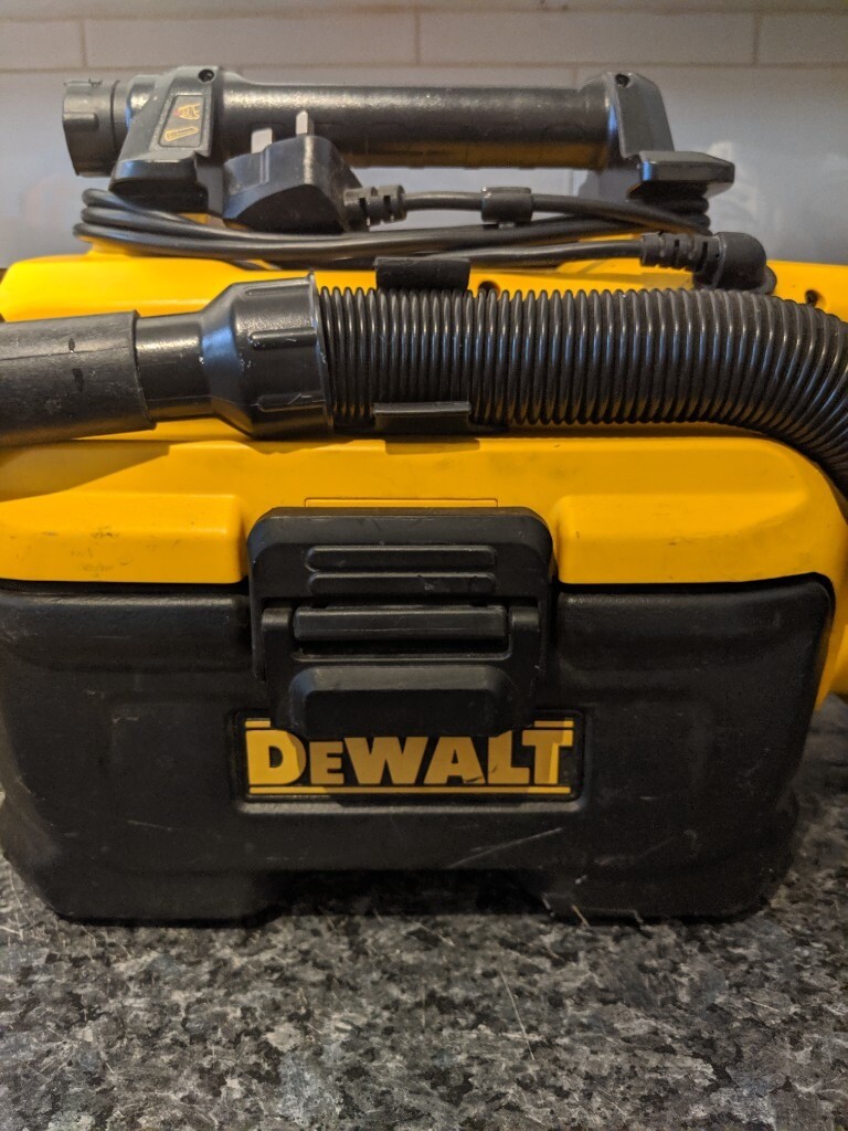 DeWalt Wet & Dry Hoover, Dust Extractor in Chafford Hundred, Essex