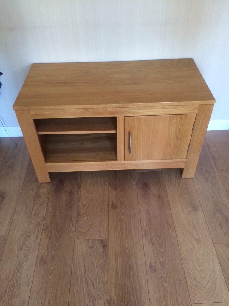 Solid oak tv in Aberdeenshire Gumtree
