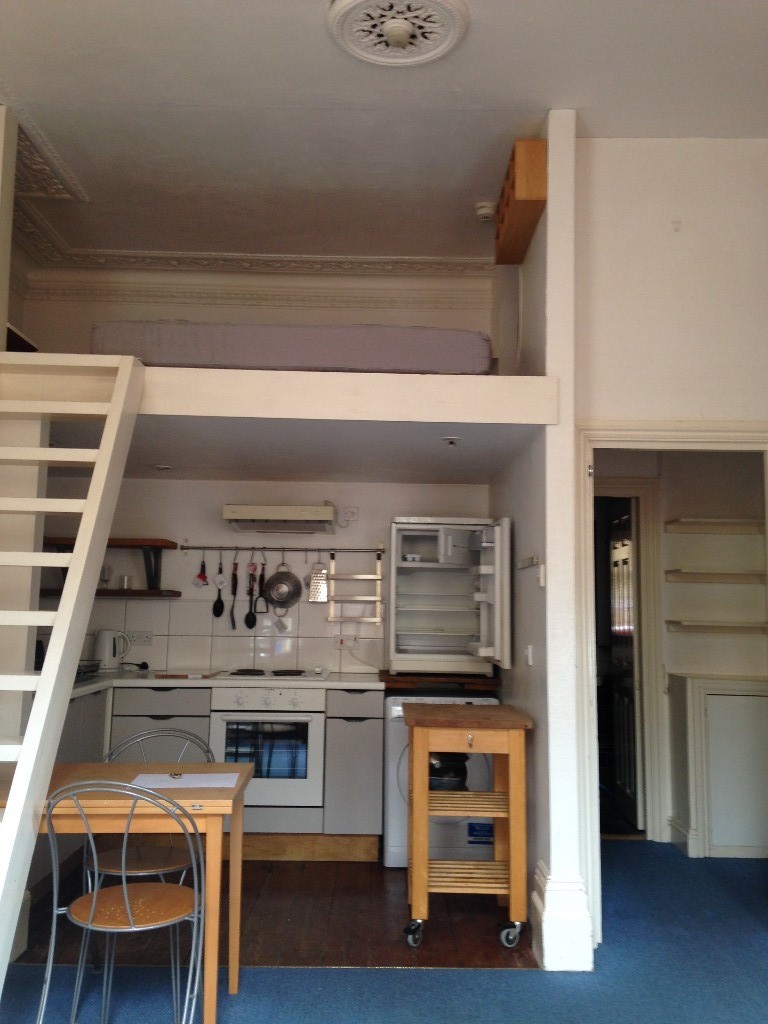 Lovely studio to rent in Hove with mezzanine sleeping area in Hove