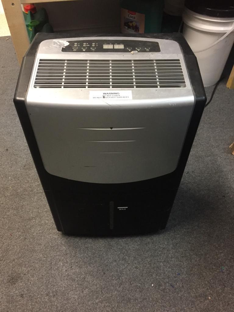 Hydroponics blyss 28 litre per day dehumidifier/heater in Grimsby
