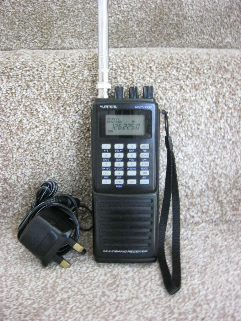 Yupiteru MVT7100 multiband receiver/scanner in Denaby Main, South