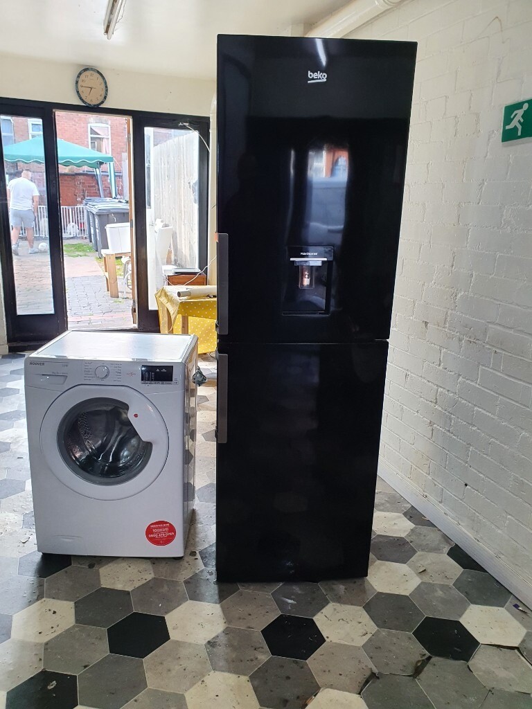 FRIDGE FREEZER BEKO FROST FREE BLACK WASHING MACHINE HOOVER 8KG FREE