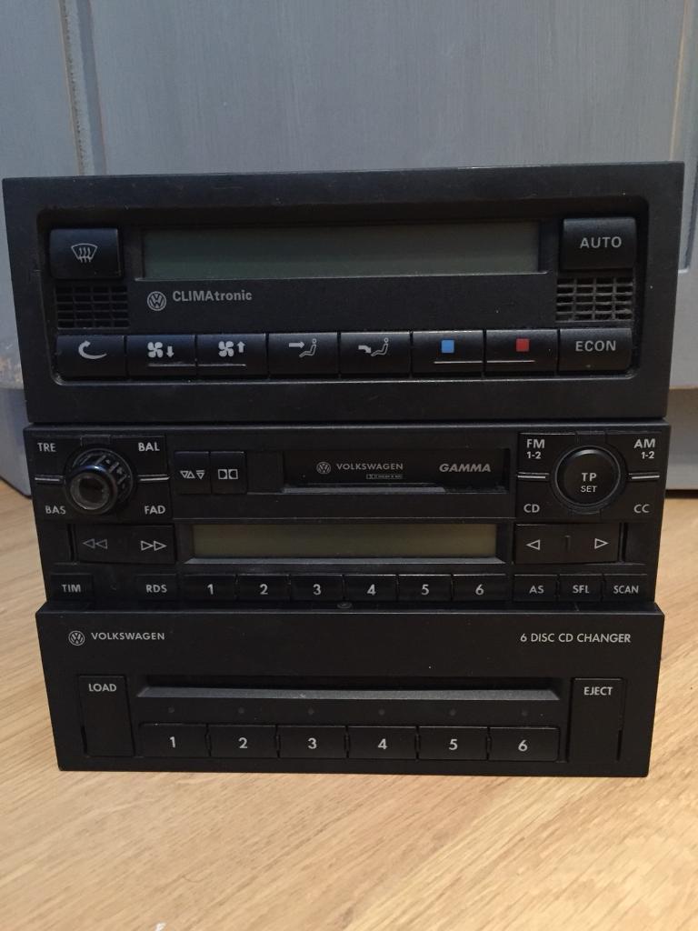 Vw golf mk4 radio cd play climate control in Llangollen, Denbighshire