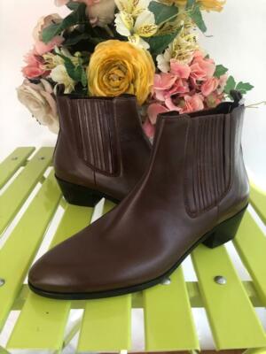 nwob J Crew Chelsea Boot Ankle Boot  Booties Brown Size 8 Style 03002 (bot1500