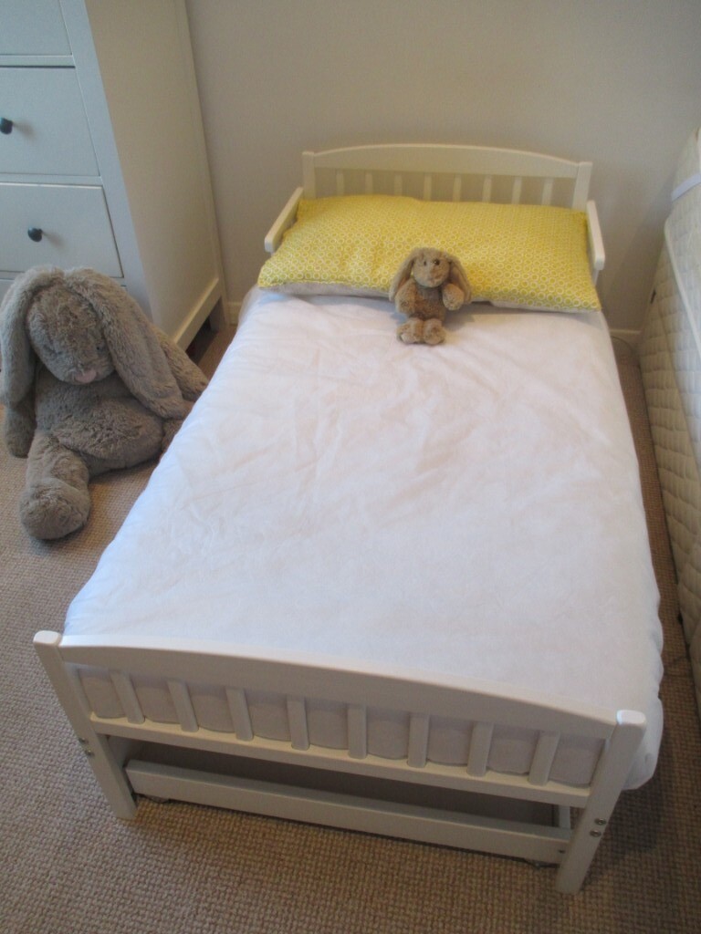 AS NEW White Wooden Child / Toddler Single Bed WITH Mattress & Drawer