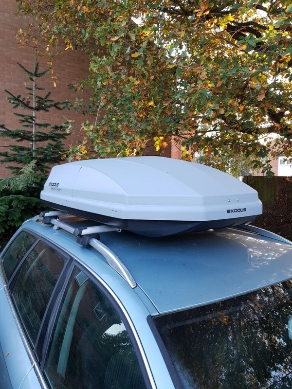 Exodus A120 aero roof bars and FP7 foot pack