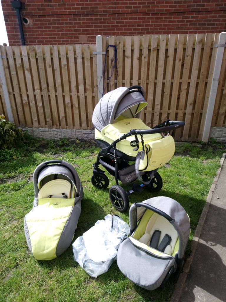 Baby pram 3 in 1 in Belle Isle, West Yorkshire Gumtree