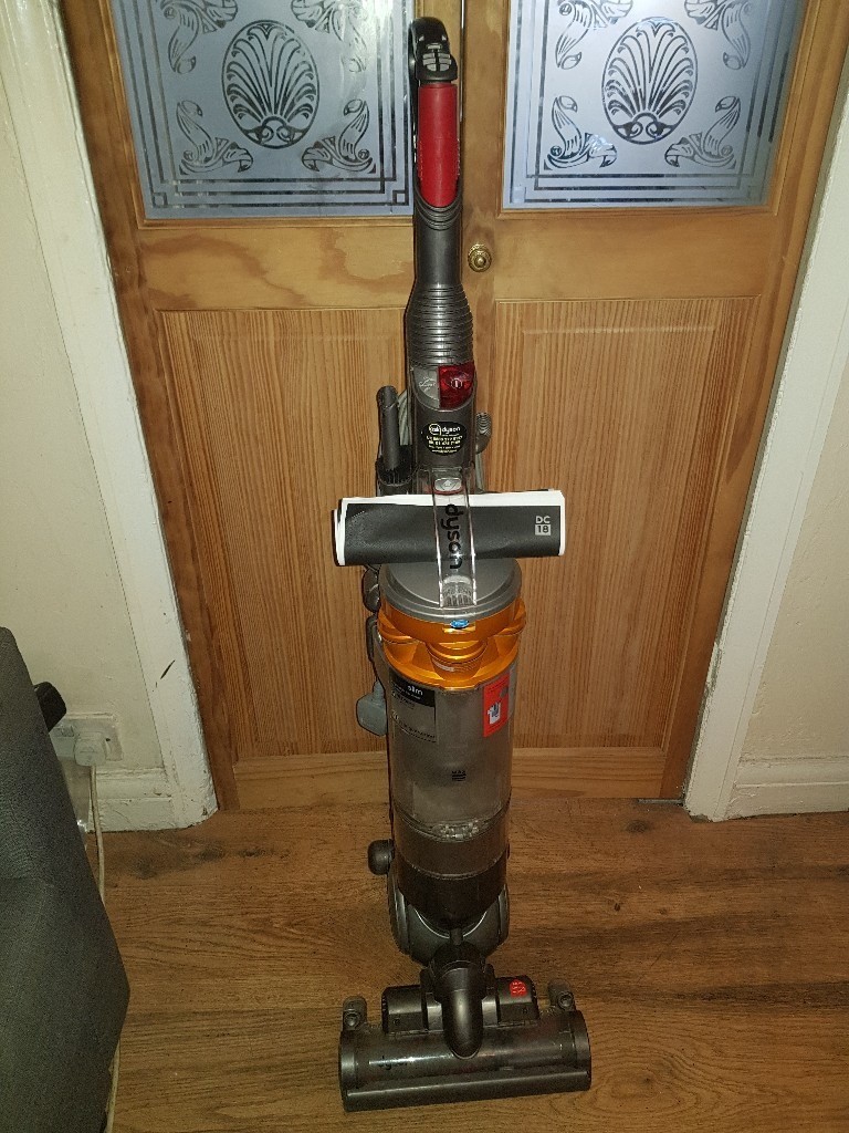 Dyson DC18 Upright vacuum cleaner in Long Eaton, Nottinghamshire