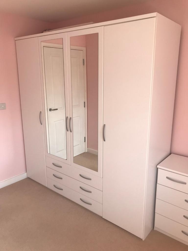 Argos Hallingford 4dr 3drw Mirrored Wardrobe White In Ipswich