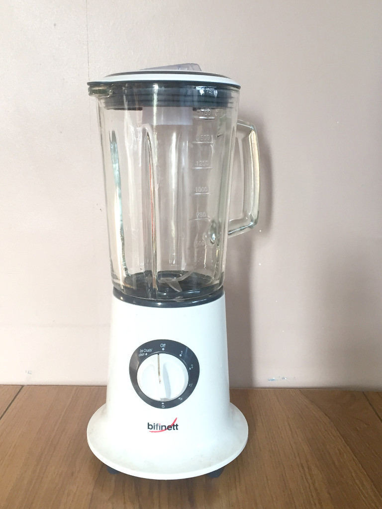 Mixer Blender 1.75L in Bow, London Gumtree
