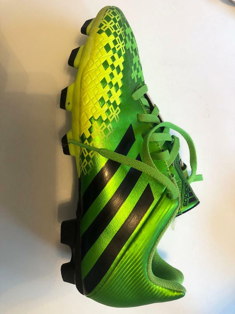 Adidas Predito FOOTBALL BOOTS. Brand new. Size 9 in Petersfield