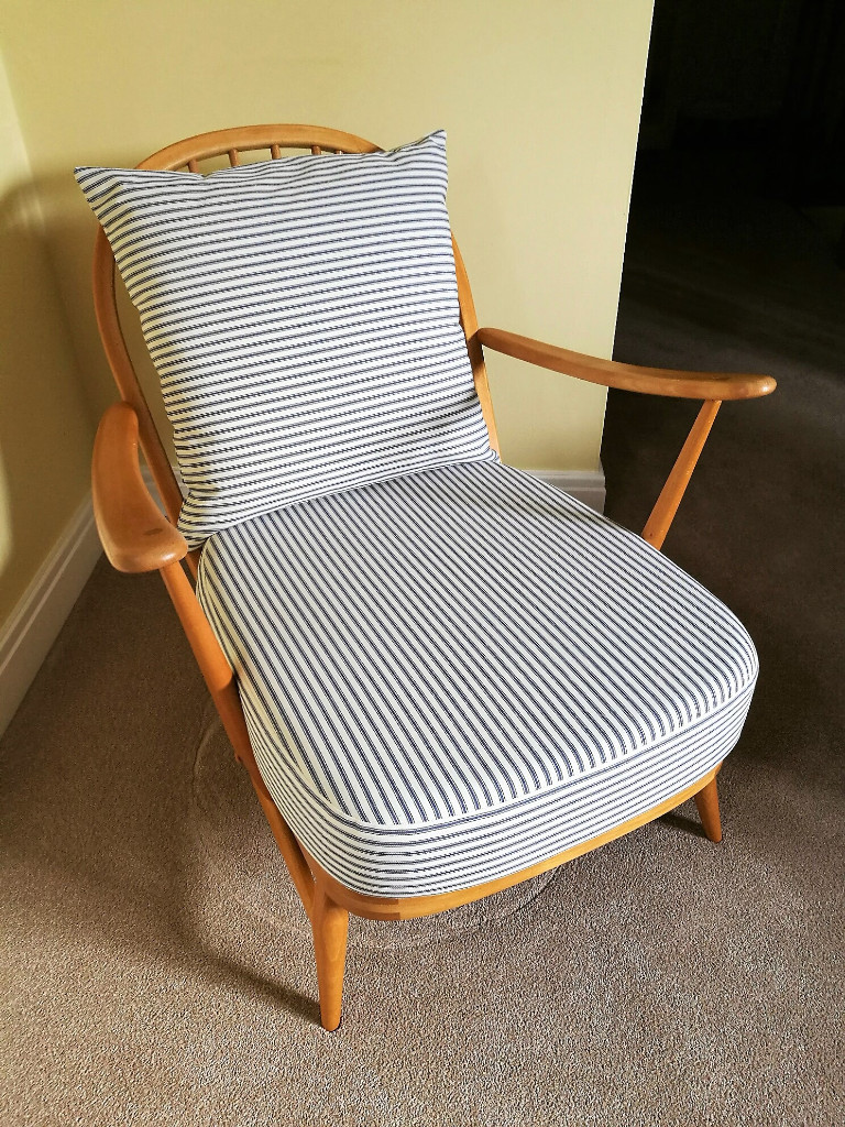 Vintage Ercol Windsor 203 Armchair in fully restored beautiful condition in Leicester