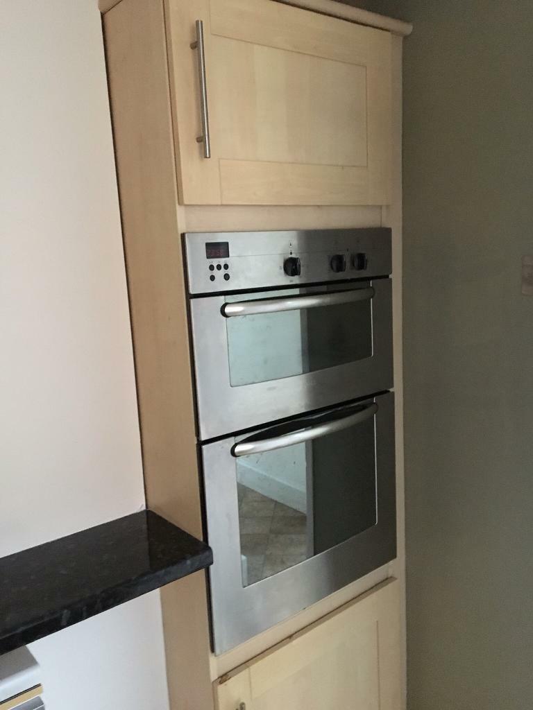 Bosh electric built in double oven Bosh built in double oven Electric