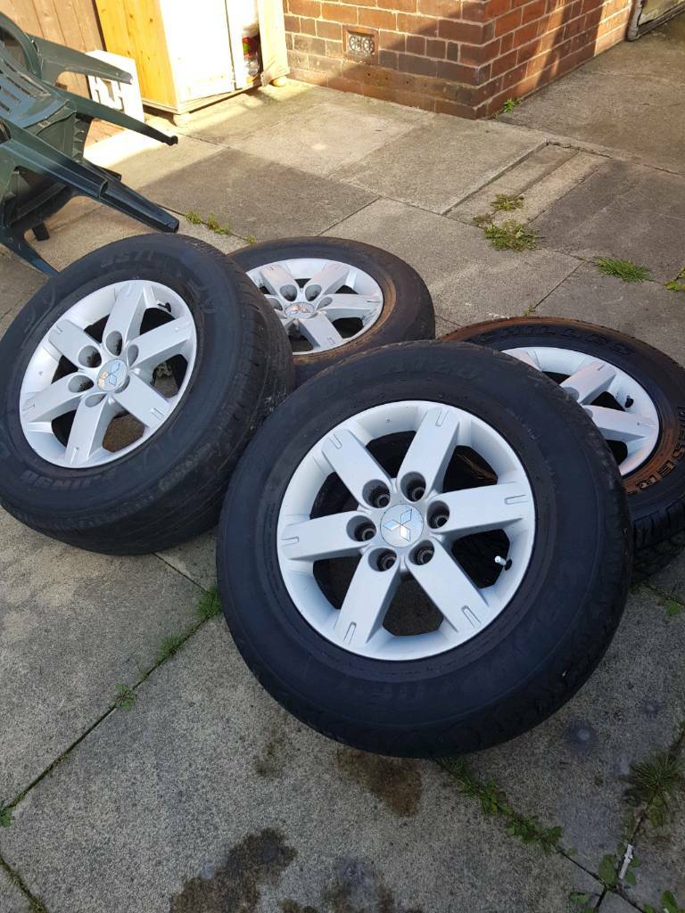 Alloys Wheels Mitsubishi Shogun in Wakefield, West Yorkshire Gumtree