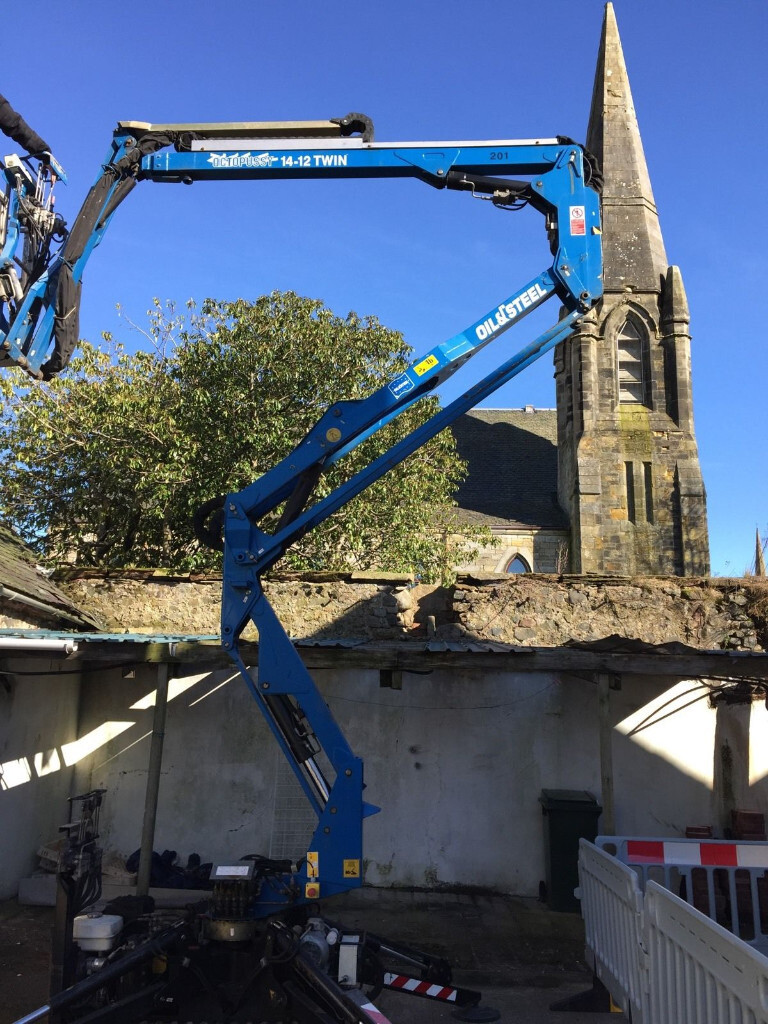 2007 14m spider lift tracked access platform in Bramley, West