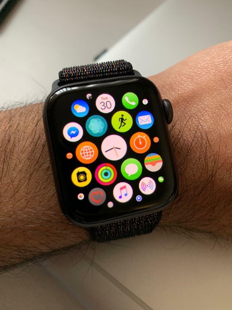 Apple Watch Series 4 - Space Grey 40mm | in Stockport, Manchester | Gumtree