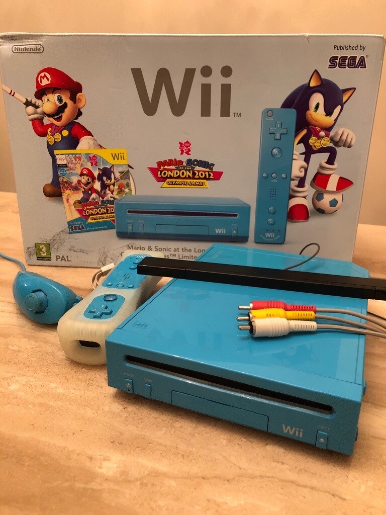 Limited Edition Blue Nintendo Wii Console in Bramhope, West Yorkshire