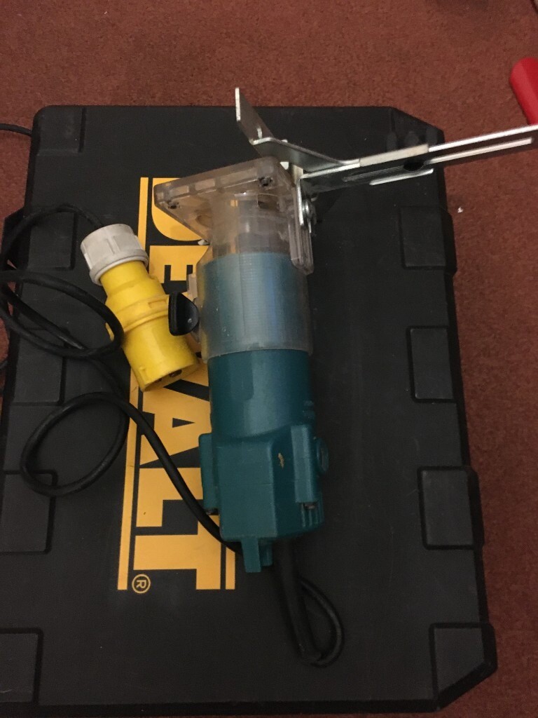 makita 3703 router/trimer 110v in Purfleet, Essex Gumtree