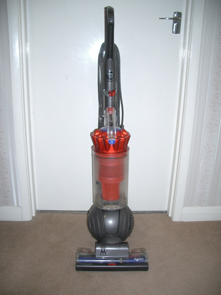 DYSON DC55 ALLFLOORS BAGLESS VACUUM CLEANER in Ferndown, Dorset