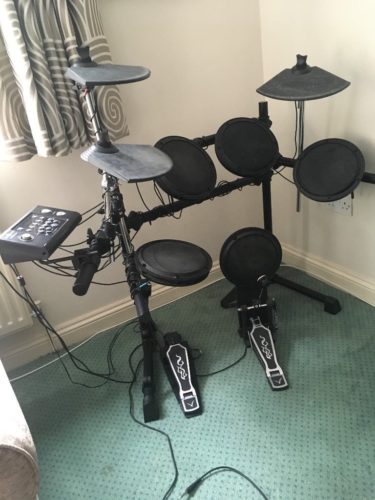 Gear4Music DD502(J) electronic drum kit review and Clarity JE22 Guitar