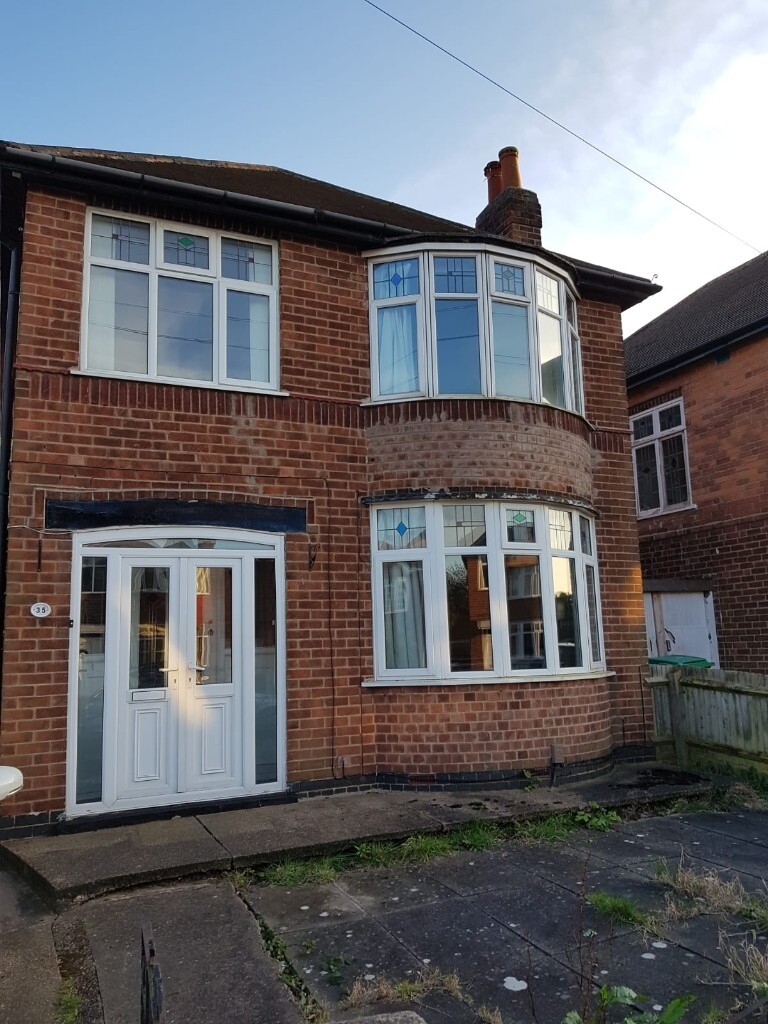 How To Rent A House Sapling