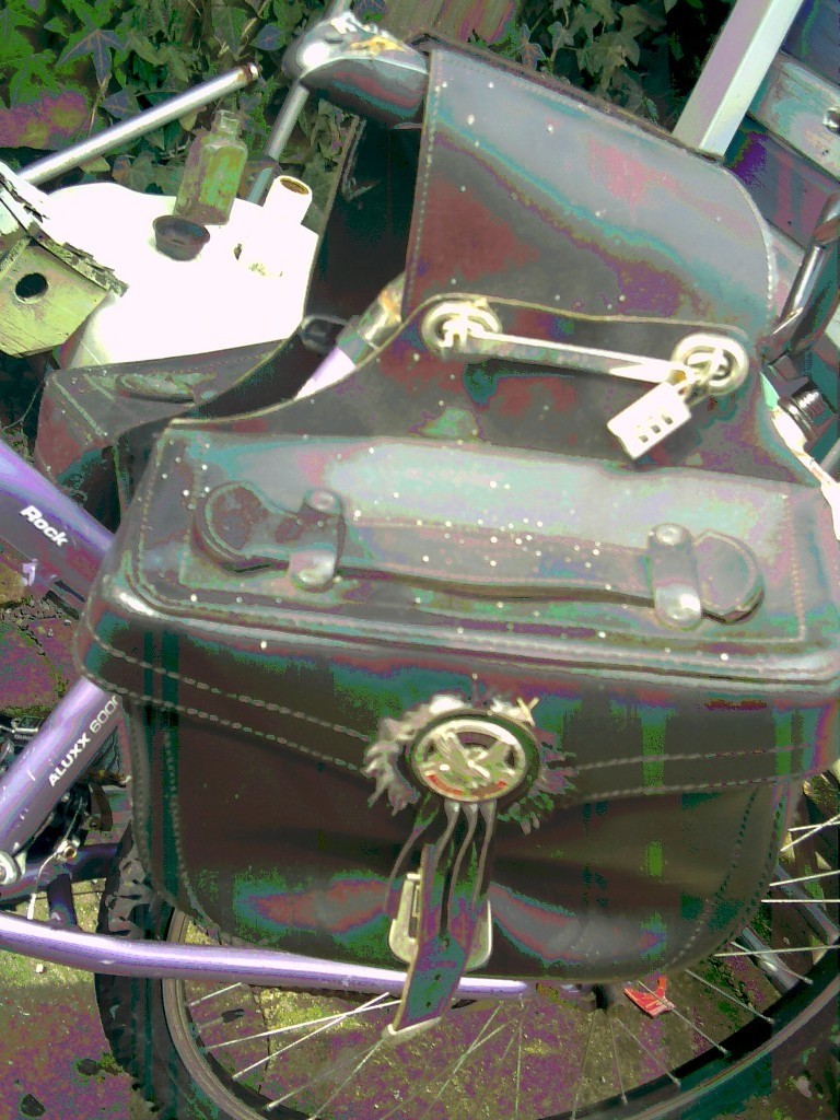 Held, motorcycle panniers, leather,adjustable, lockable and fixable, black in Bournemouth