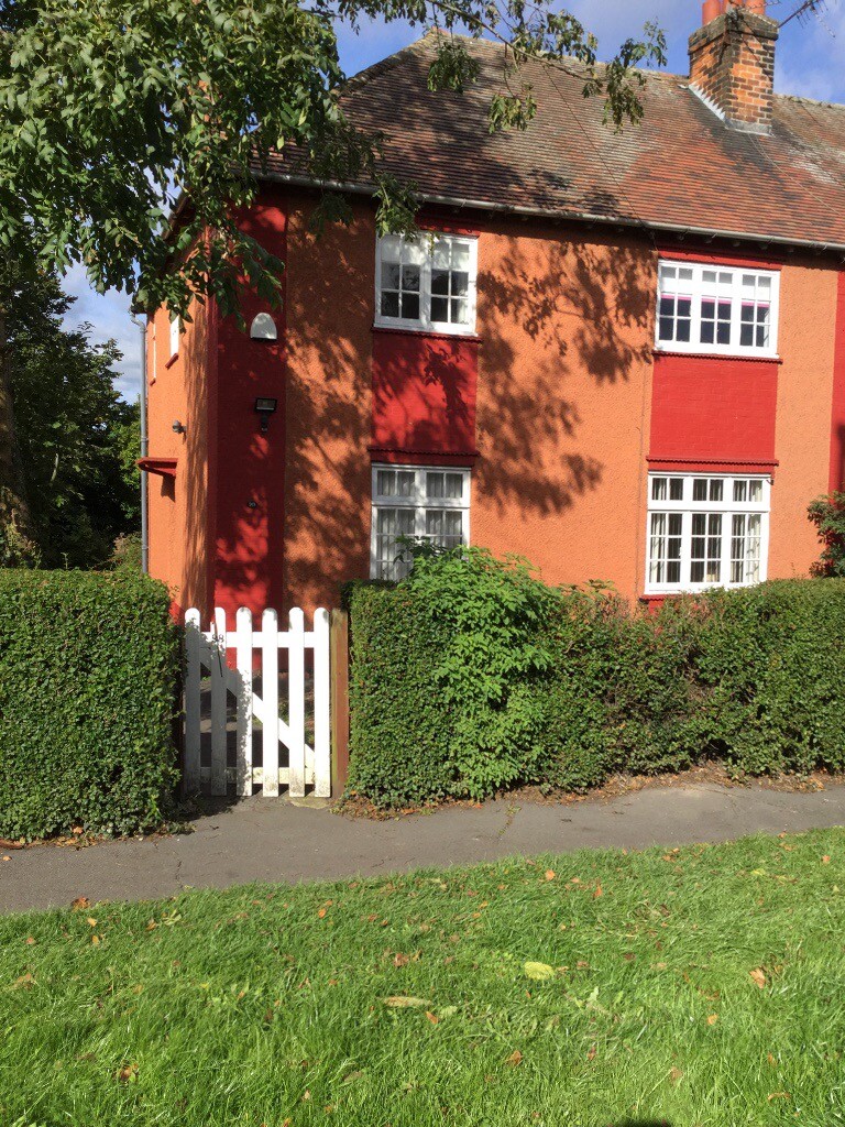 3 bed semi attached house in Littleover, Derby with garden in Derby