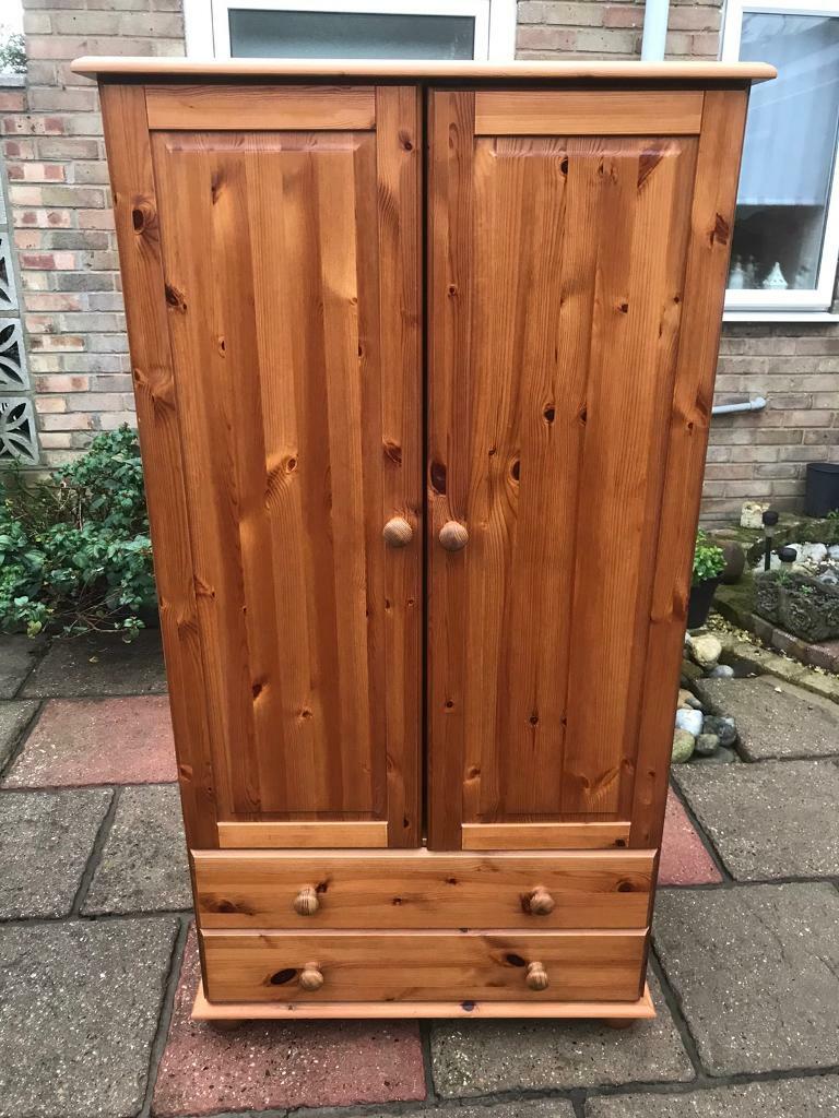 Small pine wardrobe with drawers (can deliver) in Norwich, Norfolk