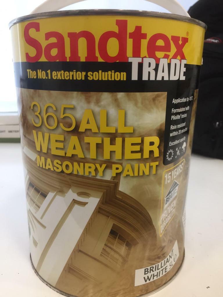 Sandtex 20L Brilliant White Masonry Paint in Leeds, West Yorkshire