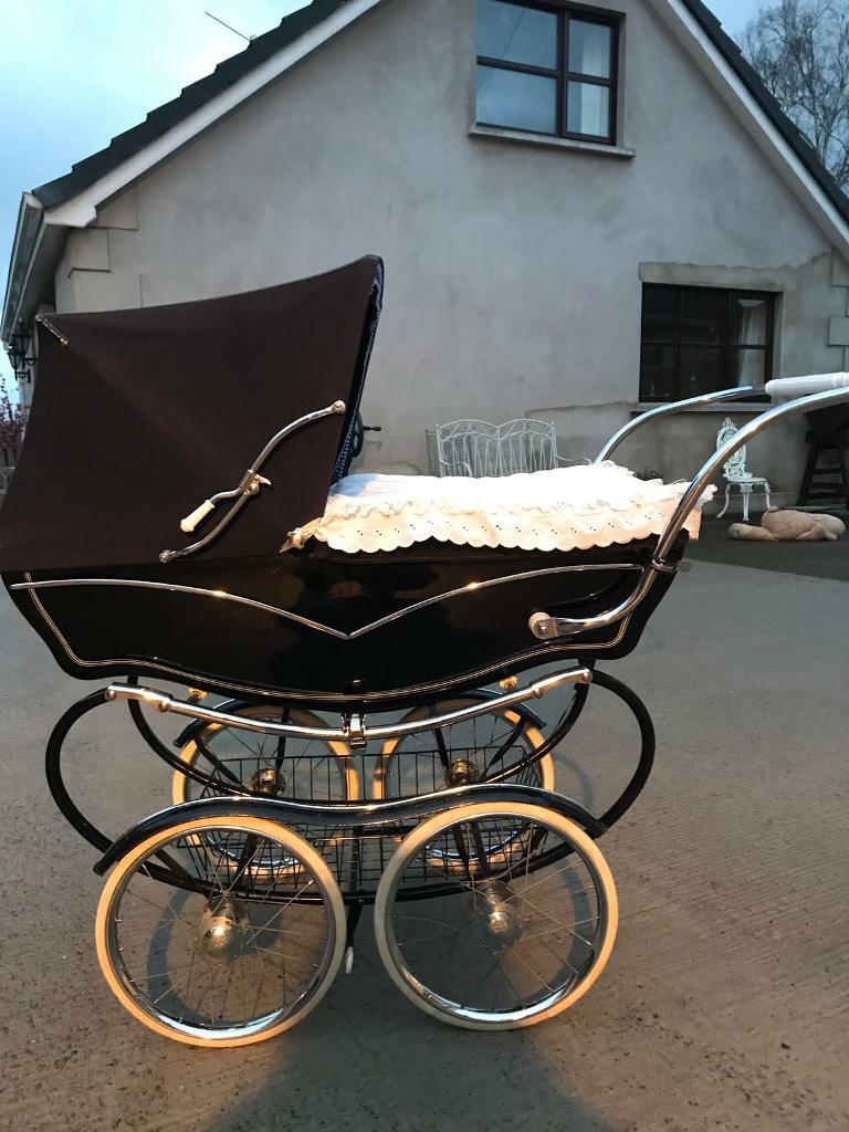Silver cross coach built bouncy vintage pram full size in Lurgan