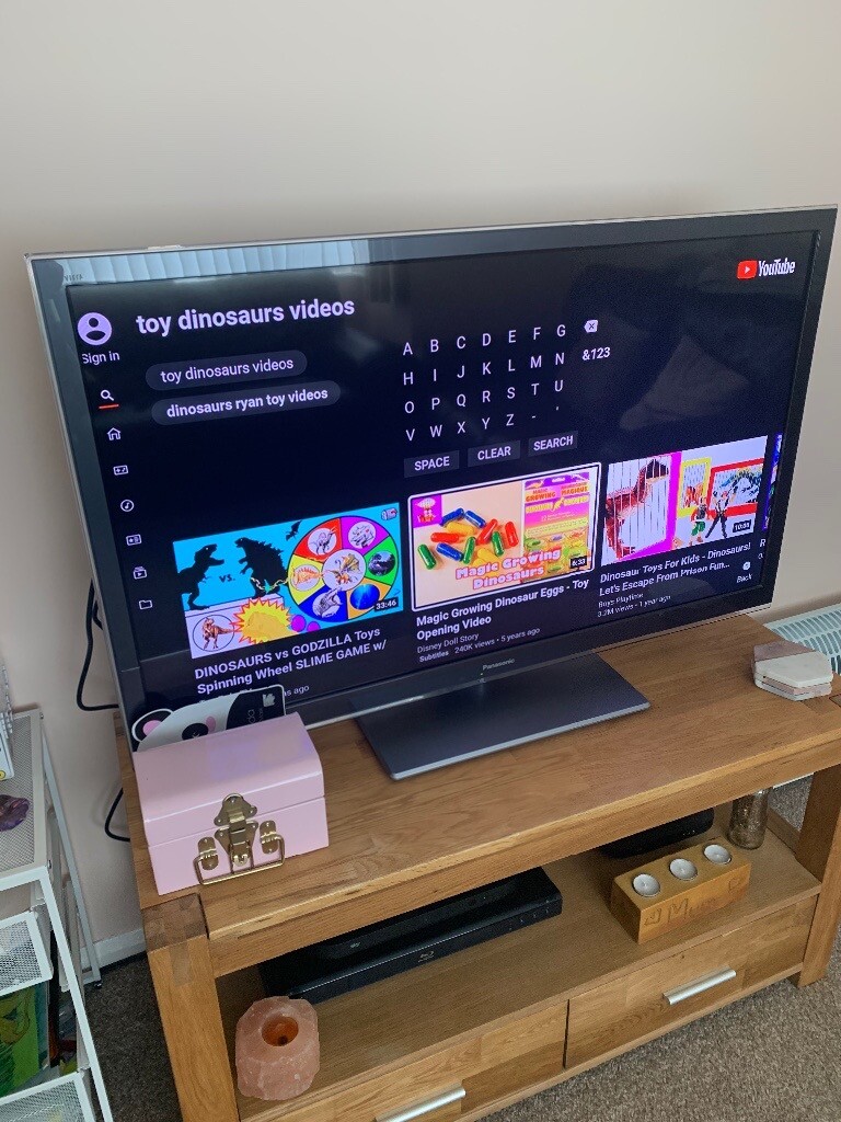 panasonic Viera 42” Txl42et5b 3D HD SMART TV. in Ossett, West