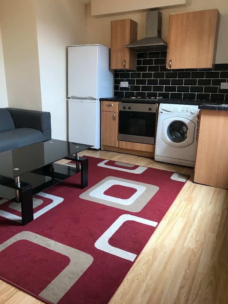 ** Bright 1 Bedroom Flat for Rent Luton Town Centre Available