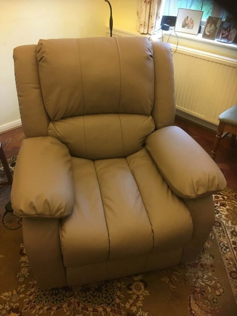Oasis riser recliner chair, truffle leather, as new never