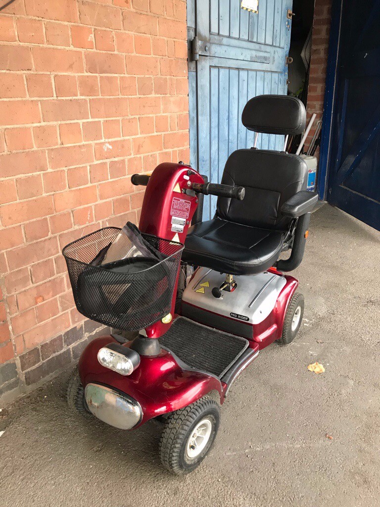 Shoprider Pro Rider Deluxe Mobility Scooter 4+6mph. in Coventry, West