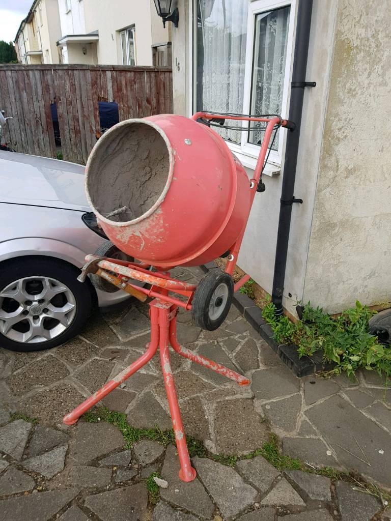 Electric cement mixer only used 3 times in Clifton, Nottinghamshire