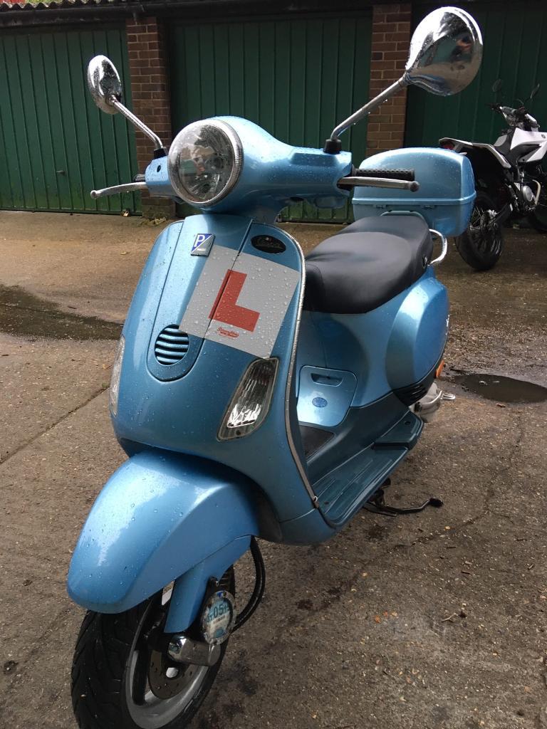 Vespa LX 50 2007 fully serviced for sale .