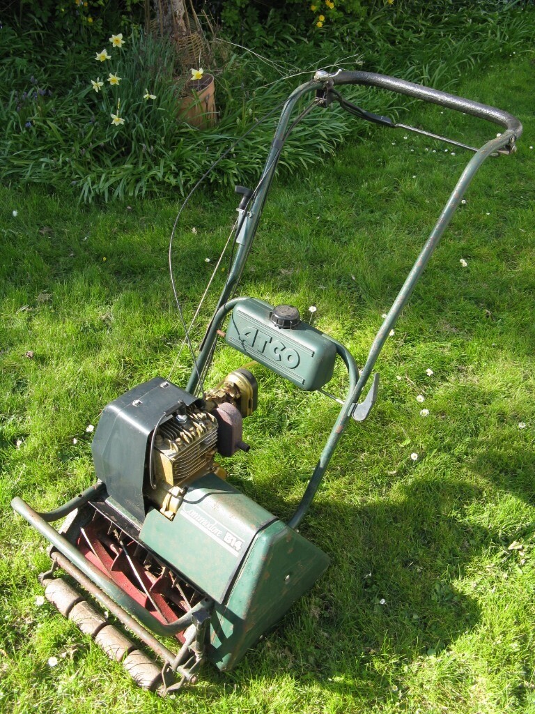 ATCO B14 Commodore Petrol Self Propelled Cylinder Lawn mower in