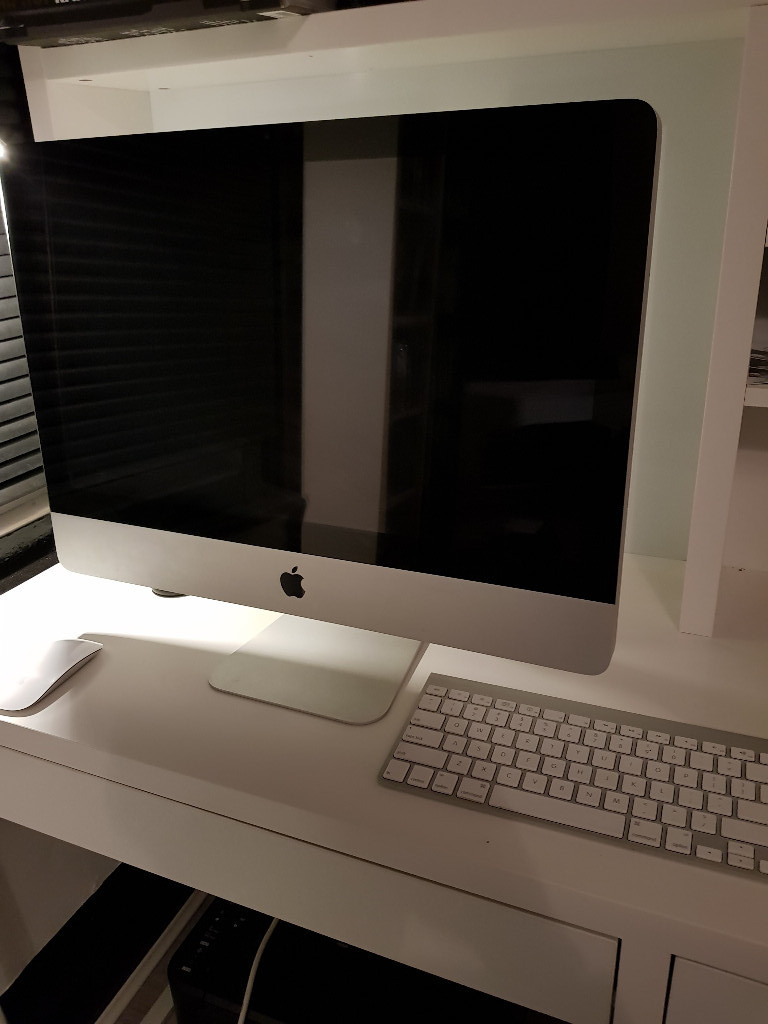 Imac Late 2009 (21.5 Inch) Quick Sell in Crouch End, London Gumtree