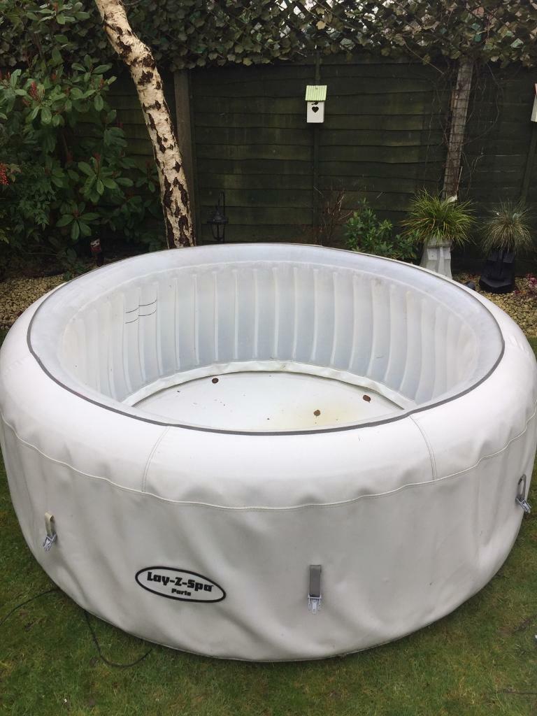 Lazy spa Paris vgc fully working hot tub in North Baddesley