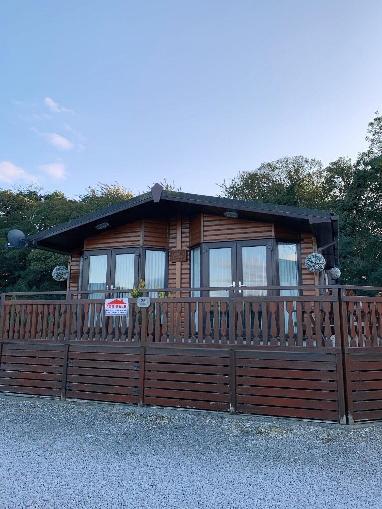 ** PRIVATE SALE ** HOLIDAY LODGE FOR SALE in Hull, East Yorkshire