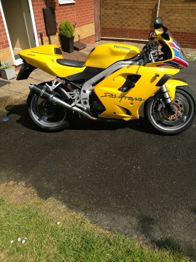 triumph daytona 955i for sale