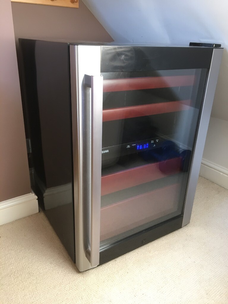 SAMSUNG Wine Cooler 50 Bottle capacity approx, 2 Zones for Red and